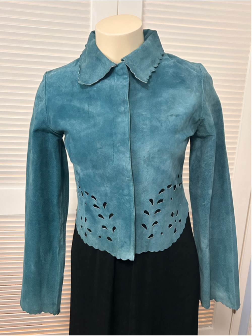 XOXO Genuine Suede Leather Teal Cropped Laser Cut Jacket Small